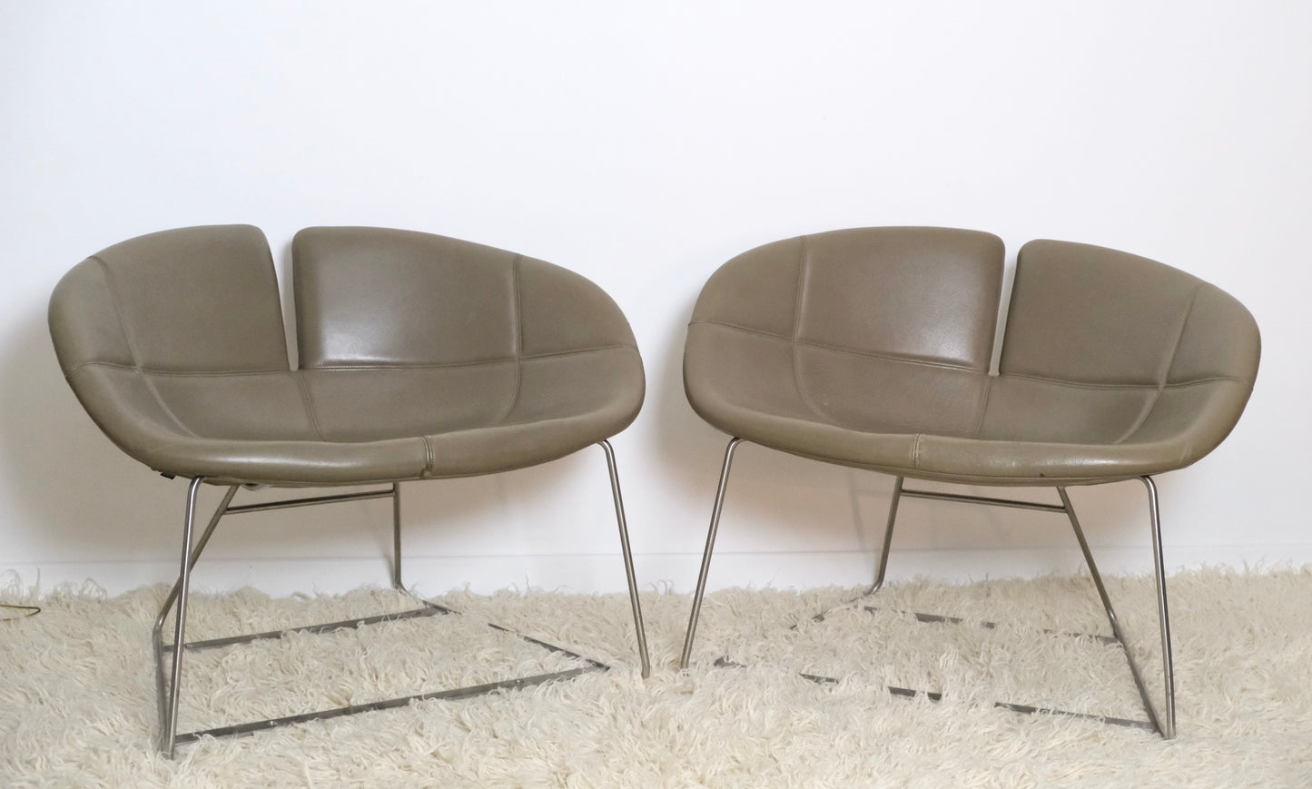 Paire de fauteuils Patricia Urquiola