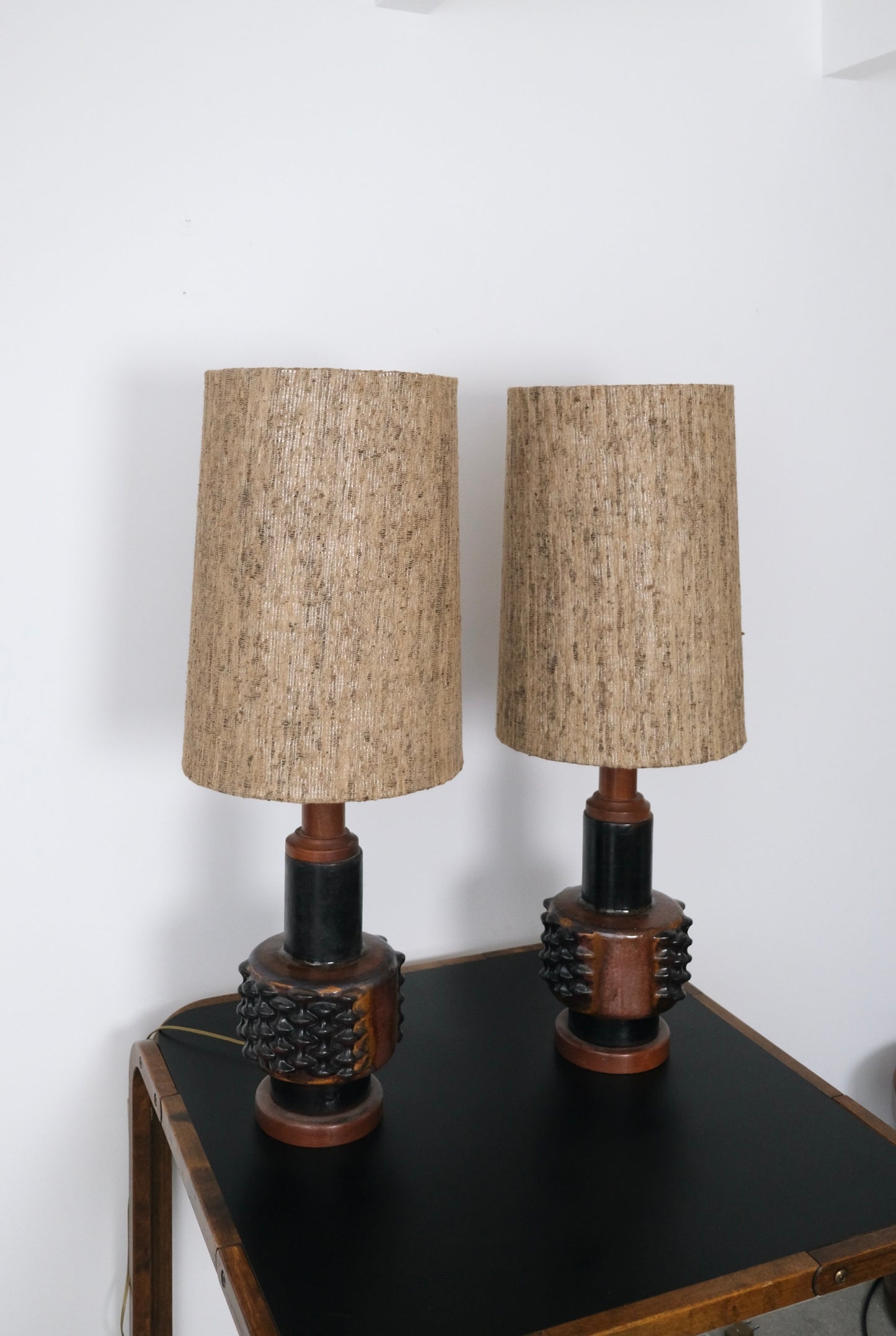 Paire de lampes céramique et bois - Luminaires - La Nouvelle Galerie