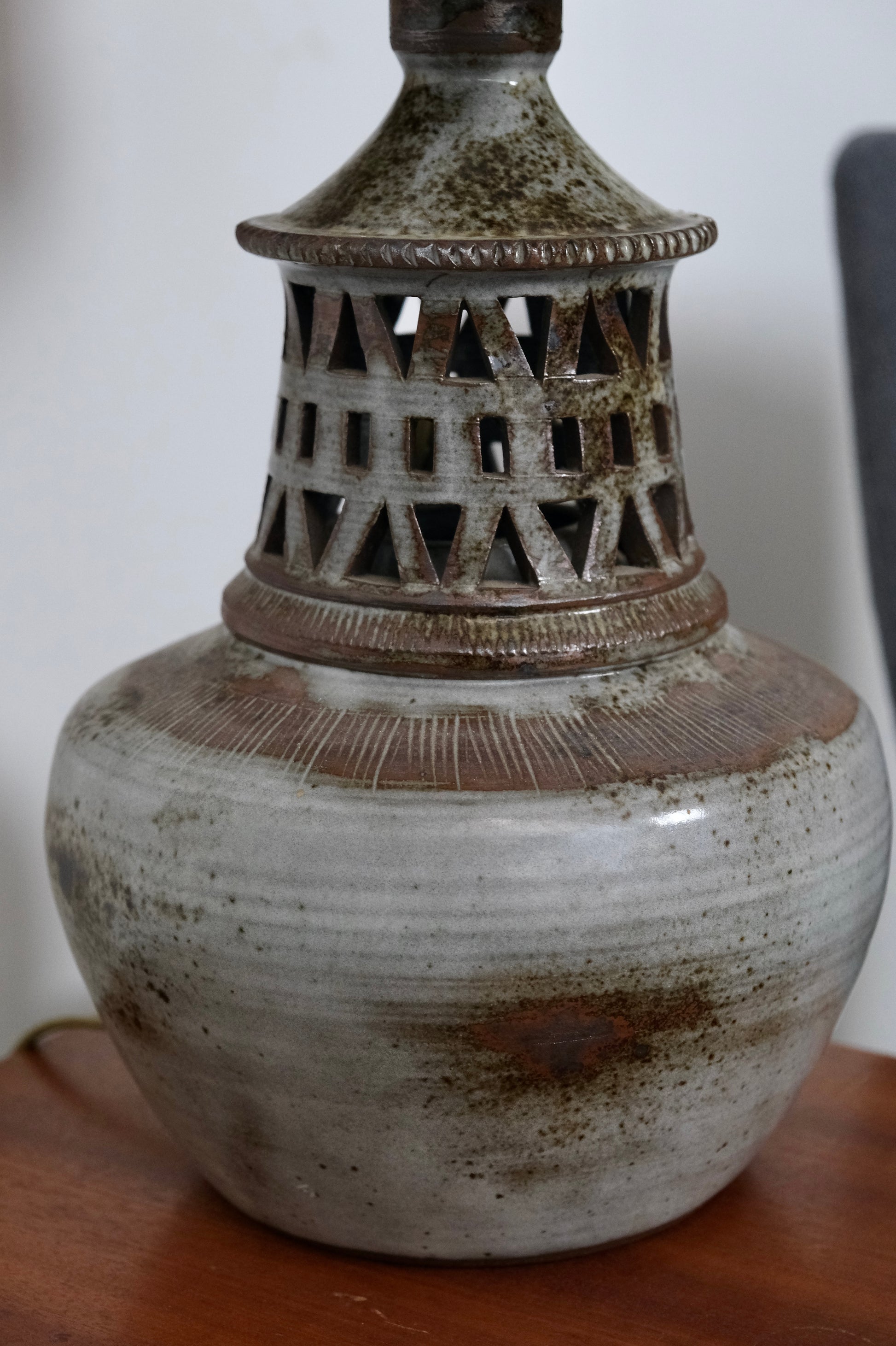 Lampe en céramique ajourée Vallauris - Luminaires - La Nouvelle Galerie