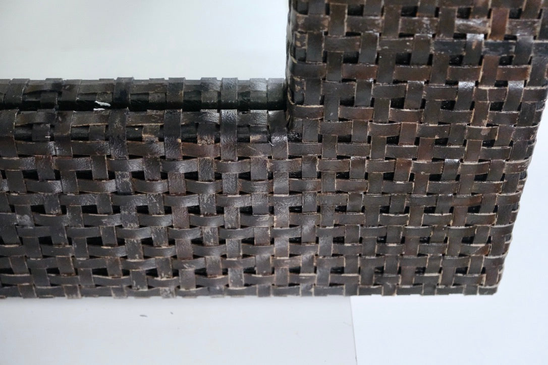 Grand miroir en rotin tressé