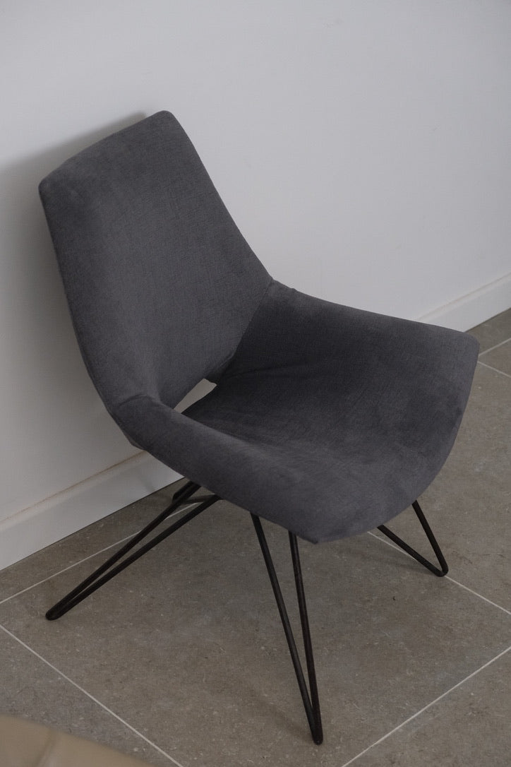 Fauteuils en velours années 50 - Assises - La Nouvelle Galerie