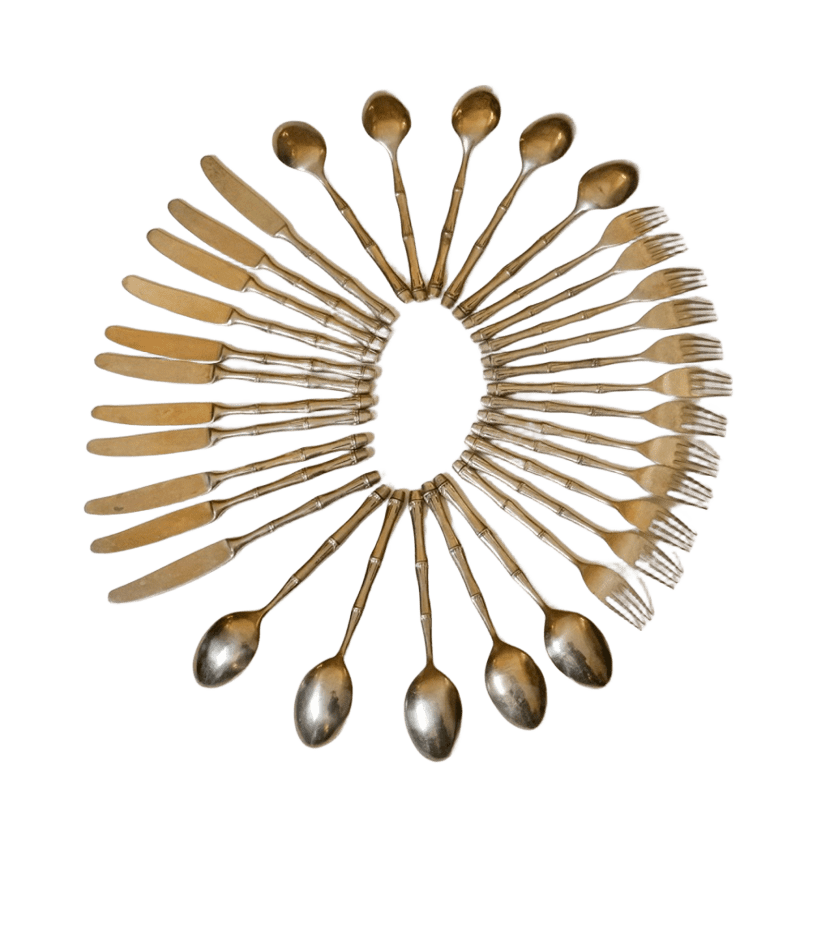 Service de 140 couverts en laiton années 70 - Objets décoratifs - La Nouvelle Galerie