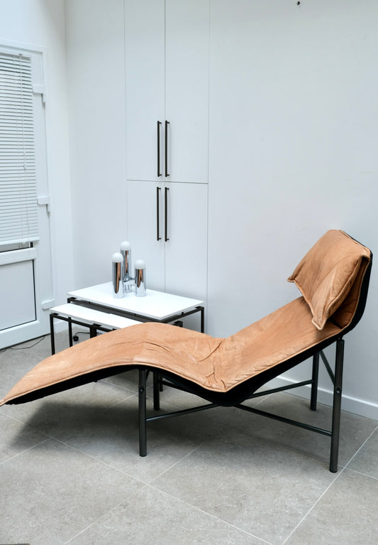 Chaise longue en cuir de Tord Björklund - Assises - La Nouvelle Galerie