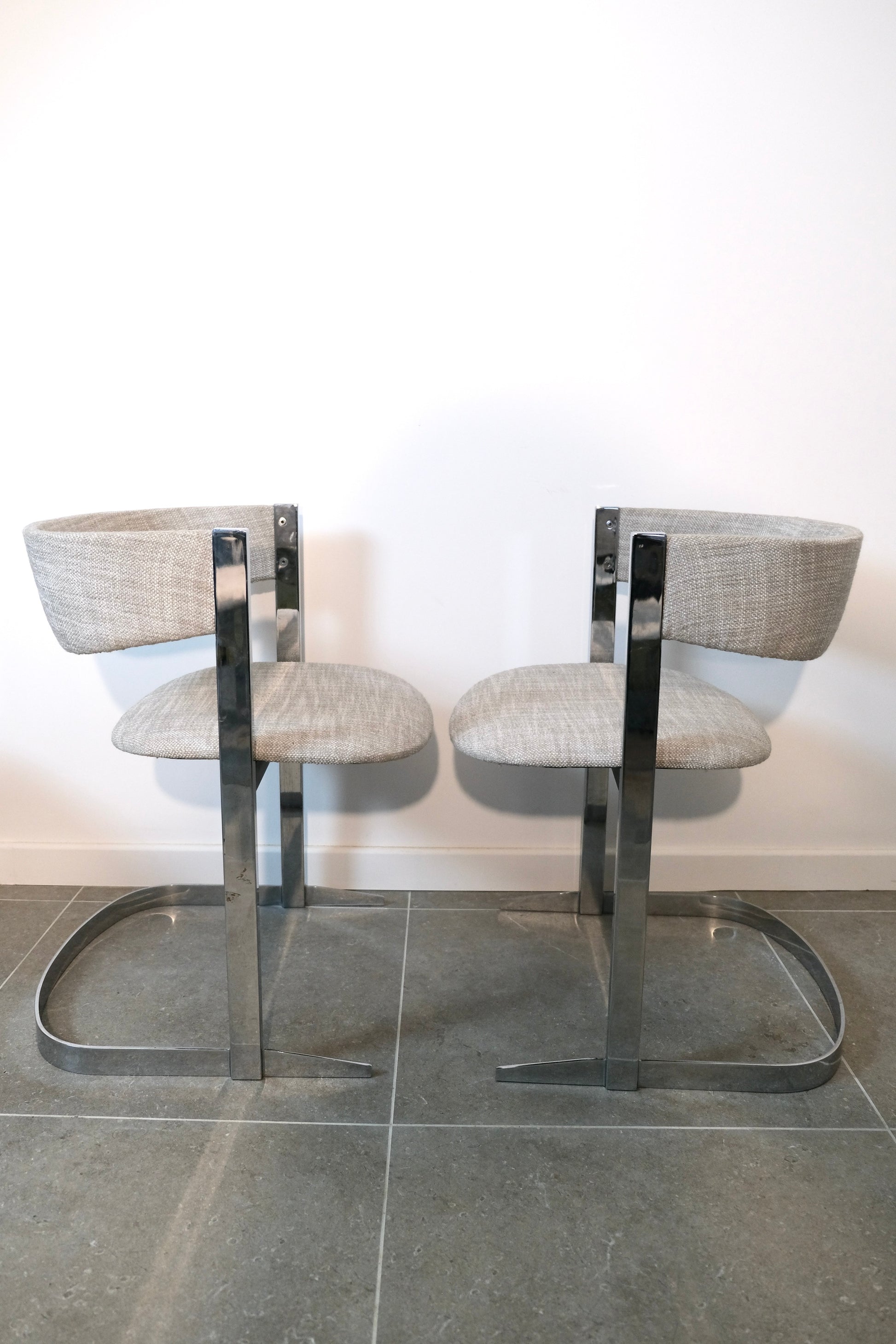 Chaises en chrome et tissu 70's - Assises - La Nouvelle Galerie