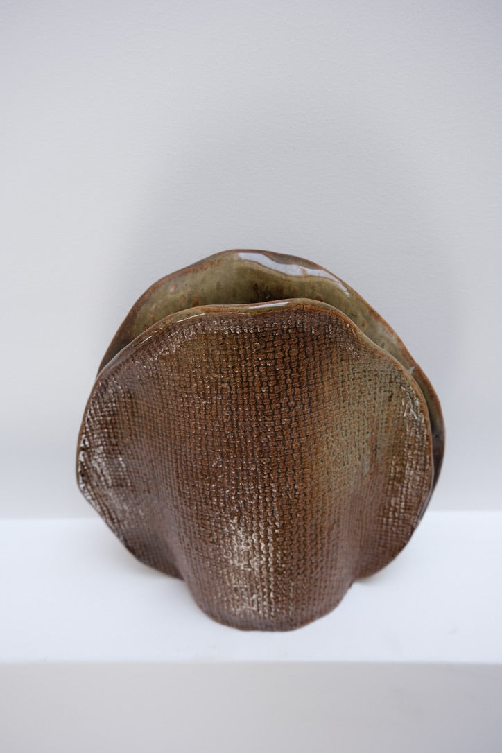 Vase coquille en grès émaillé d'André Bodin - Arts décoratifs - La Nouvelle Galerie
