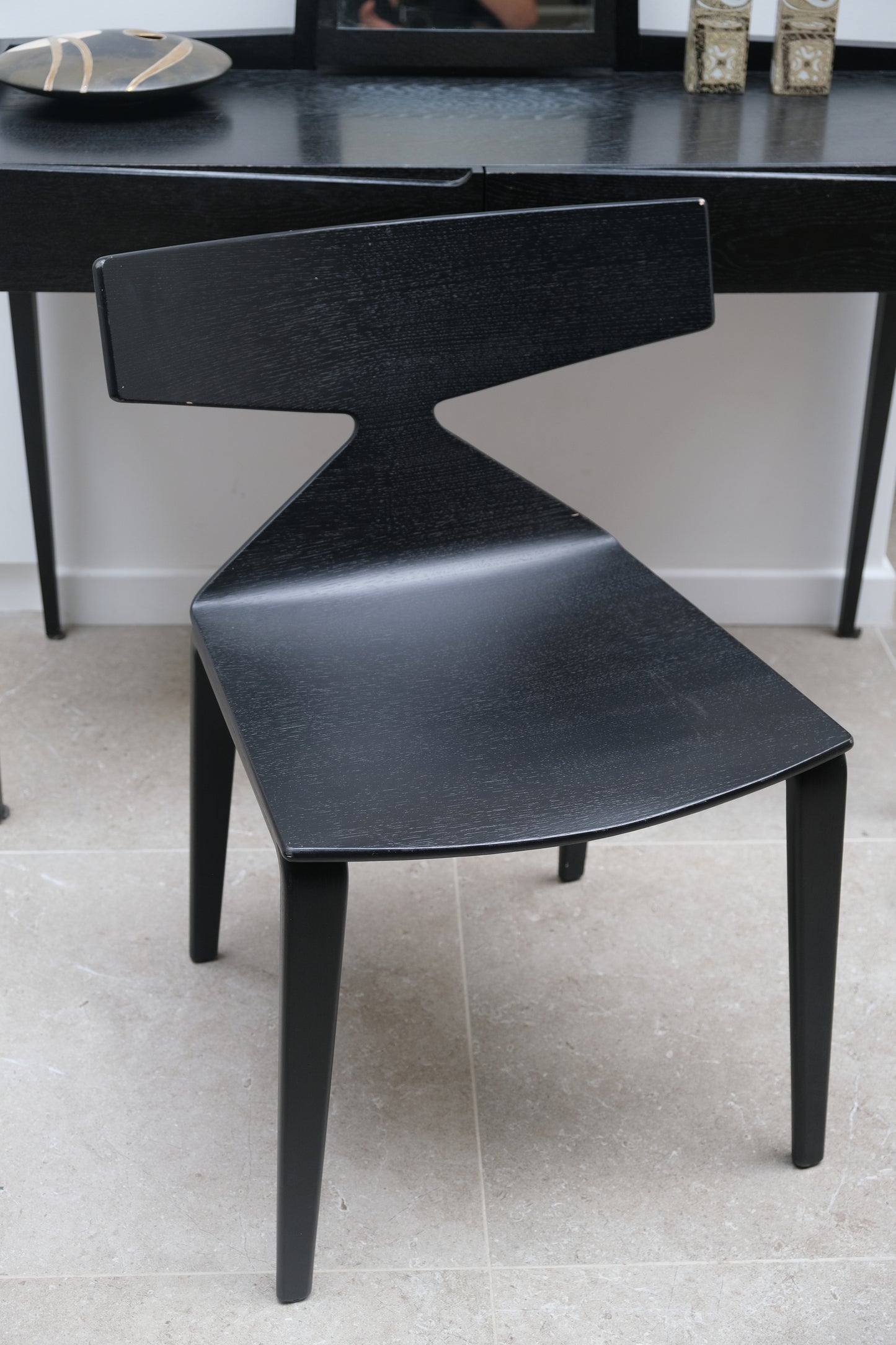 Coiffeuse et chaise en bois noirci