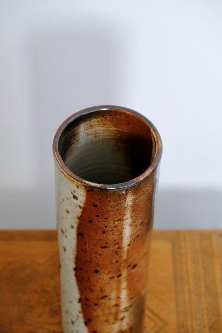 Grand vase cylindrique en céramique - Objets d'art - La Nouvelle Galerie