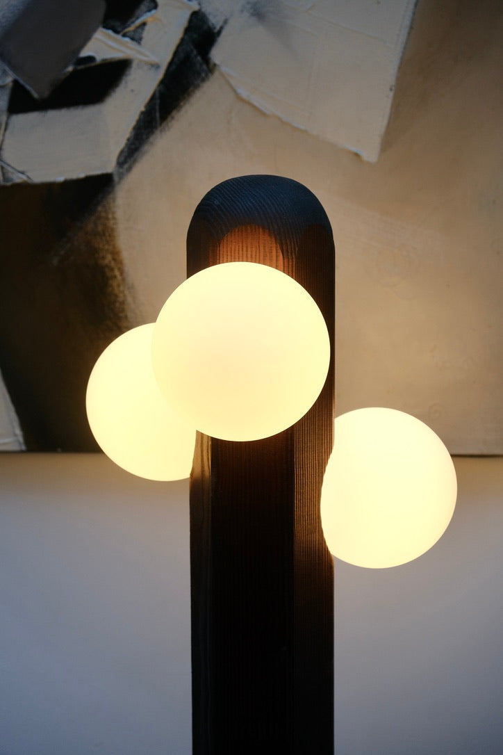 Lampadaire sculptural brutaliste - Luminaires - La Nouvelle Galerie