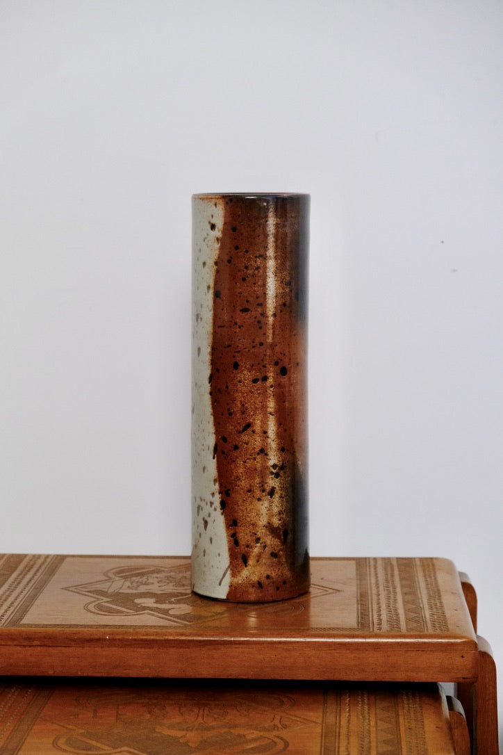 Grand vase cylindrique en céramique - Objets d'art - La Nouvelle Galerie