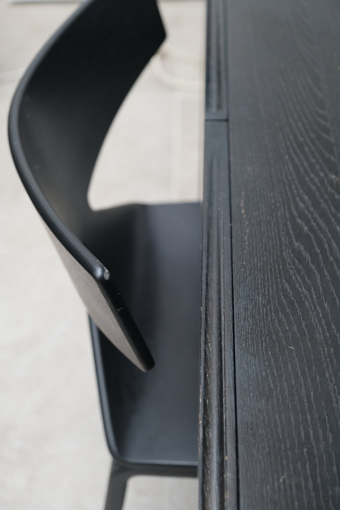 Coiffeuse et chaise en bois noirci