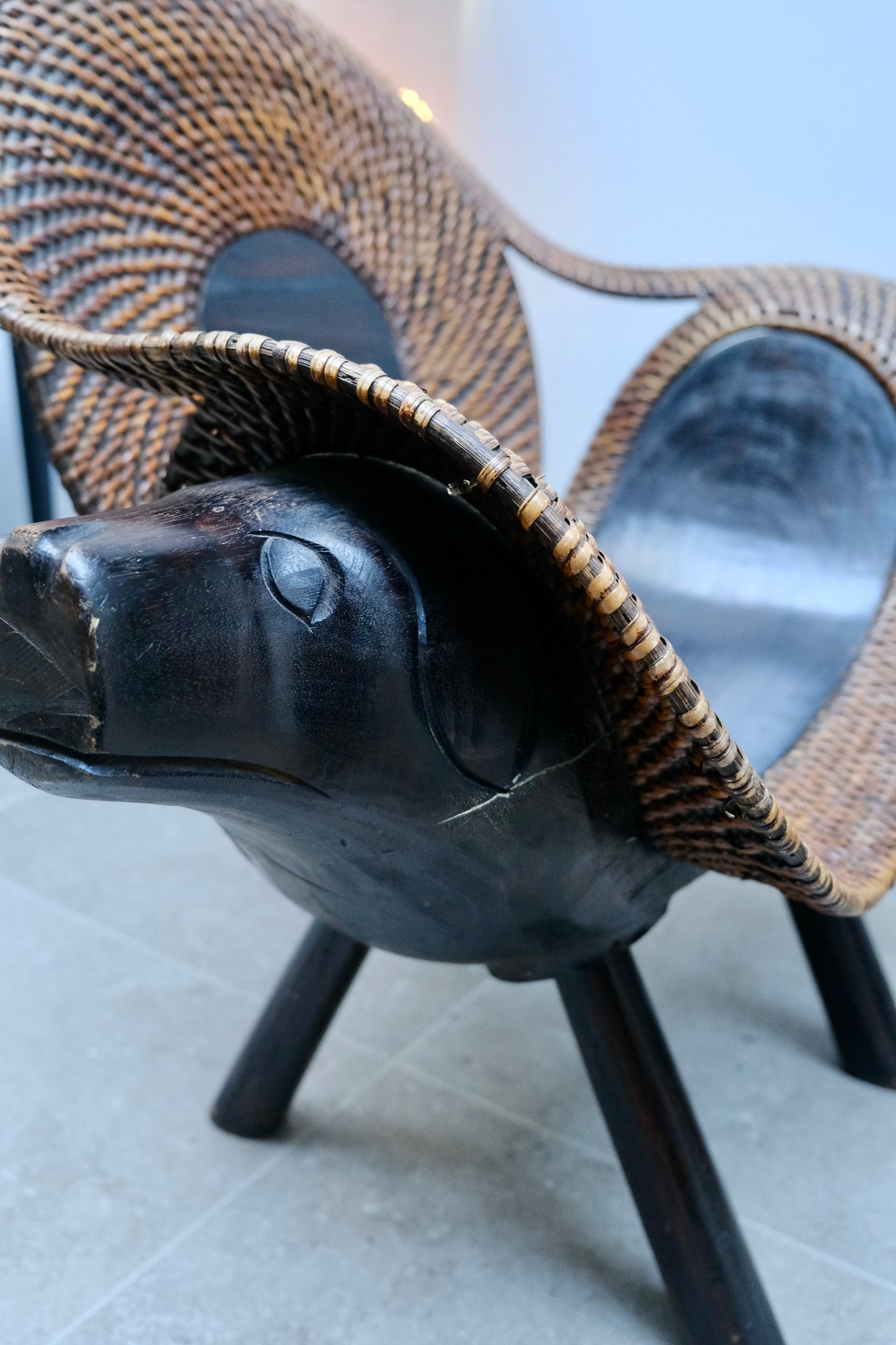 Fauteuil en bois et osier - Assises - La Nouvelle Galerie