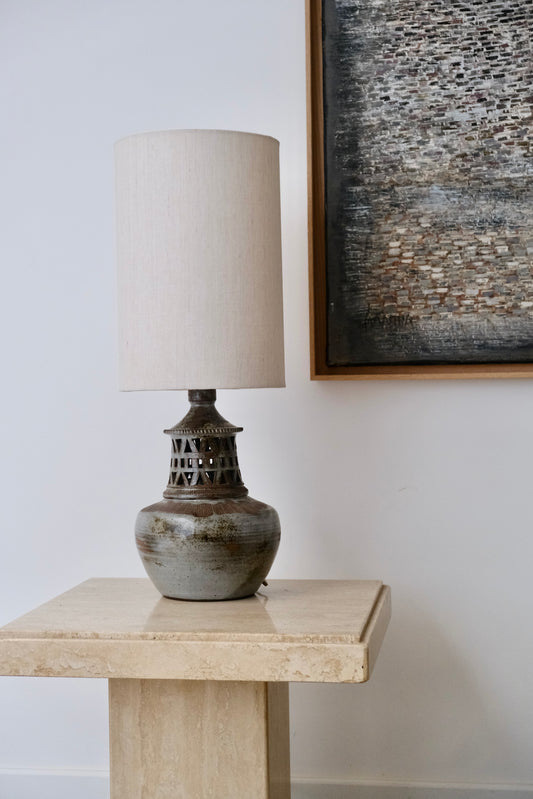 Lampes en céramique ajourée signée - Luminaires - La Nouvelle Galerie