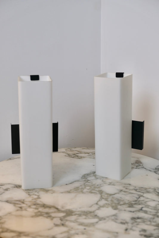 Paire d'appliques modernistes - Luminaires - La Nouvelle Galerie