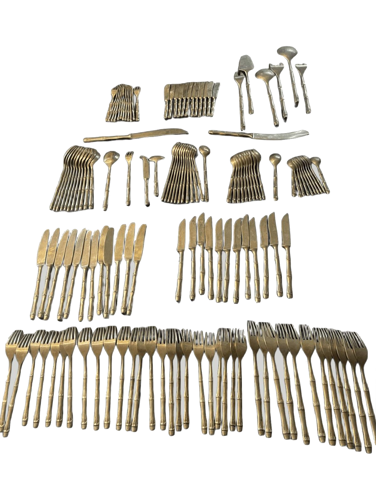 Service de 140 couverts en laiton années 70 - Objets décoratifs - La Nouvelle Galerie